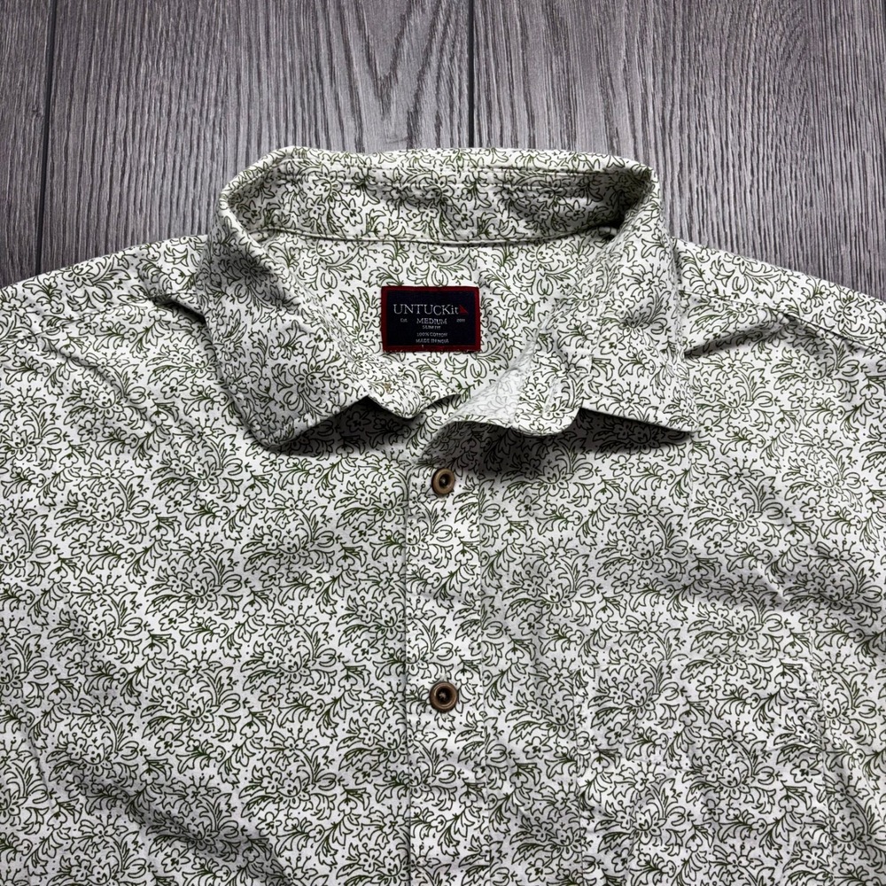 UNTUCKit Mens Medium Slim Fit Short Sleeve Button Down Shirt Green Floral Scroll
